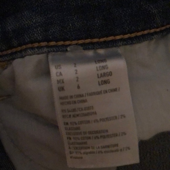 American Eagle Ripped Jeans - Picture 3 of 4